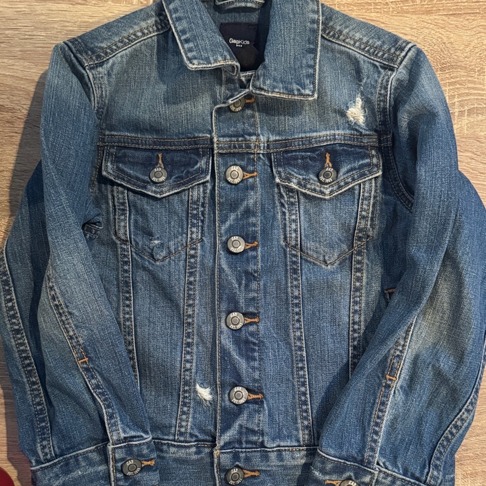 NWOT GAP Denim Jean Jacket